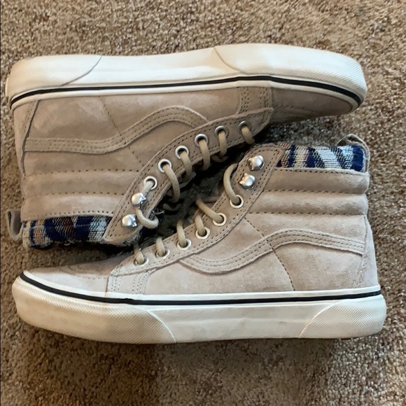 Boys vans water resistant - Picture 1 of 6